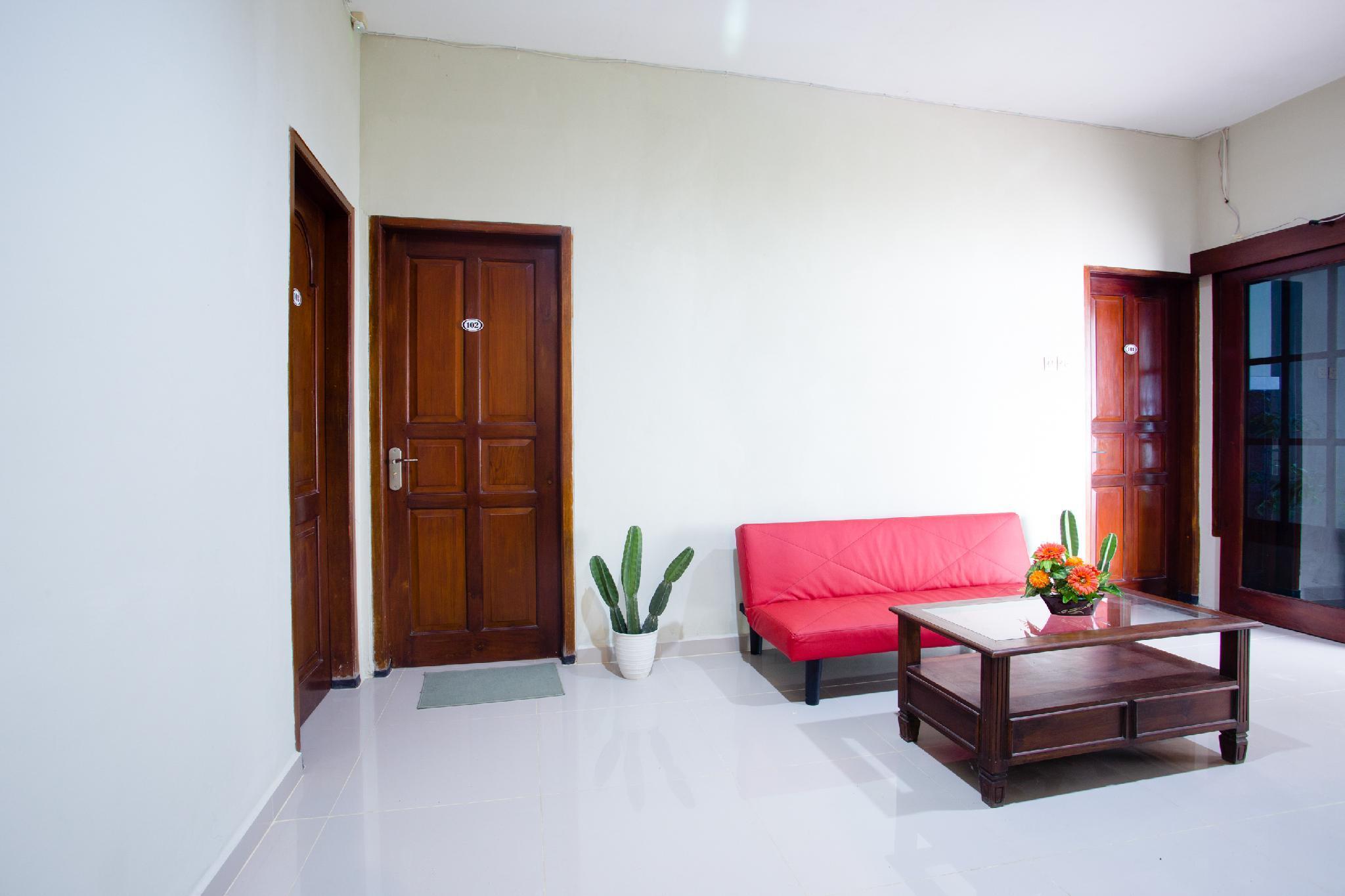 Safara Guesthouse Syariah Семаранг Екстер'єр фото