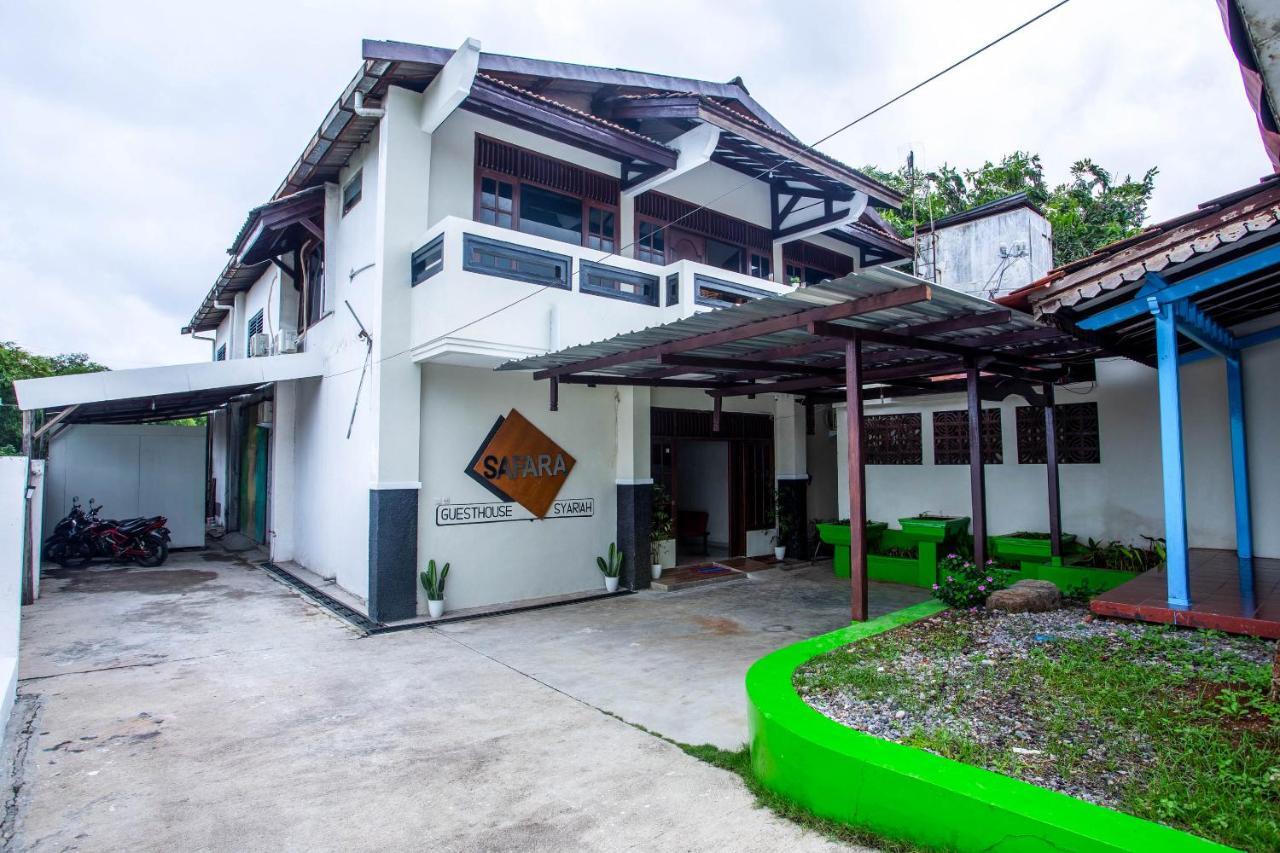 Safara Guesthouse Syariah Семаранг Екстер'єр фото