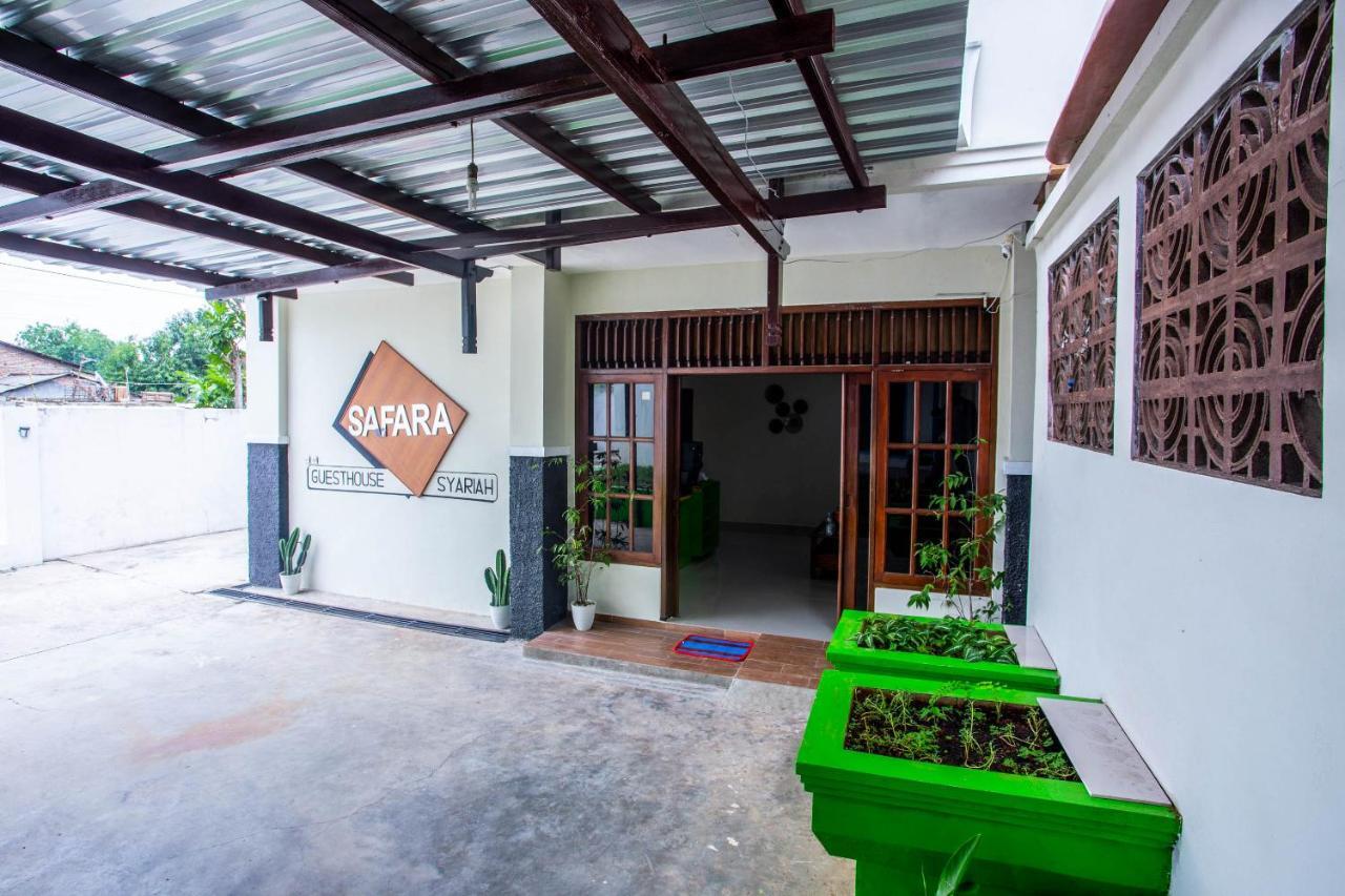 Safara Guesthouse Syariah Семаранг Екстер'єр фото