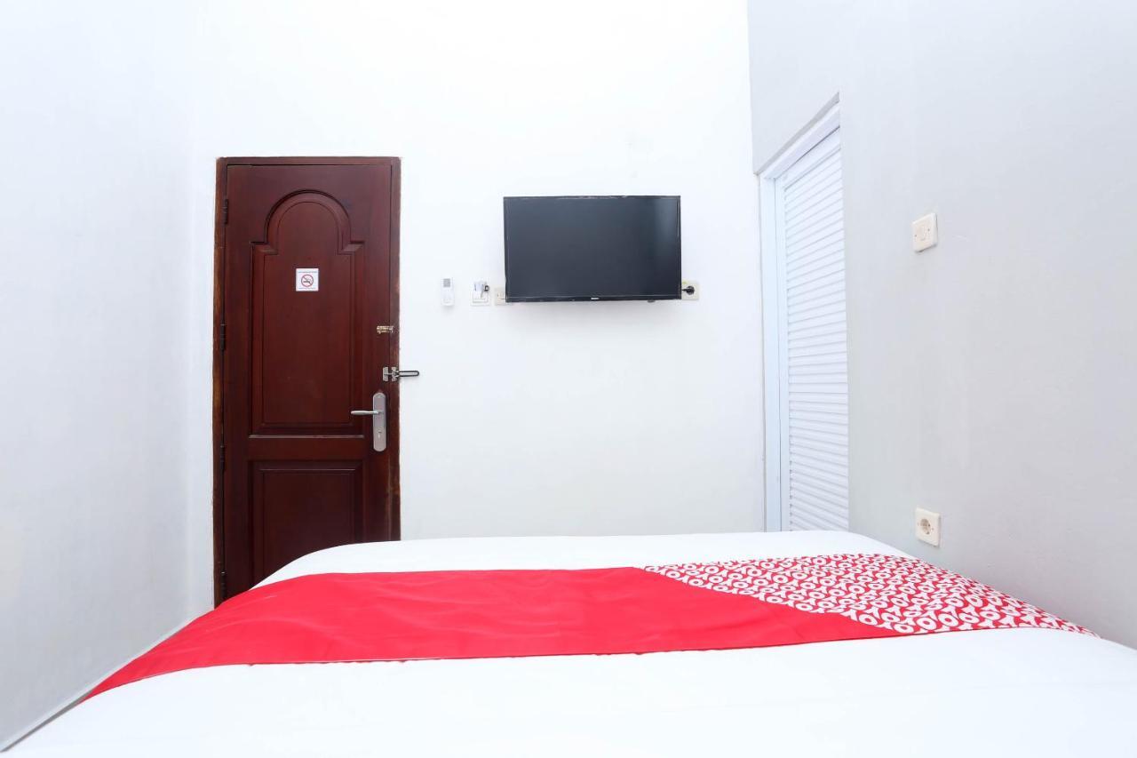 Safara Guesthouse Syariah Семаранг Екстер'єр фото