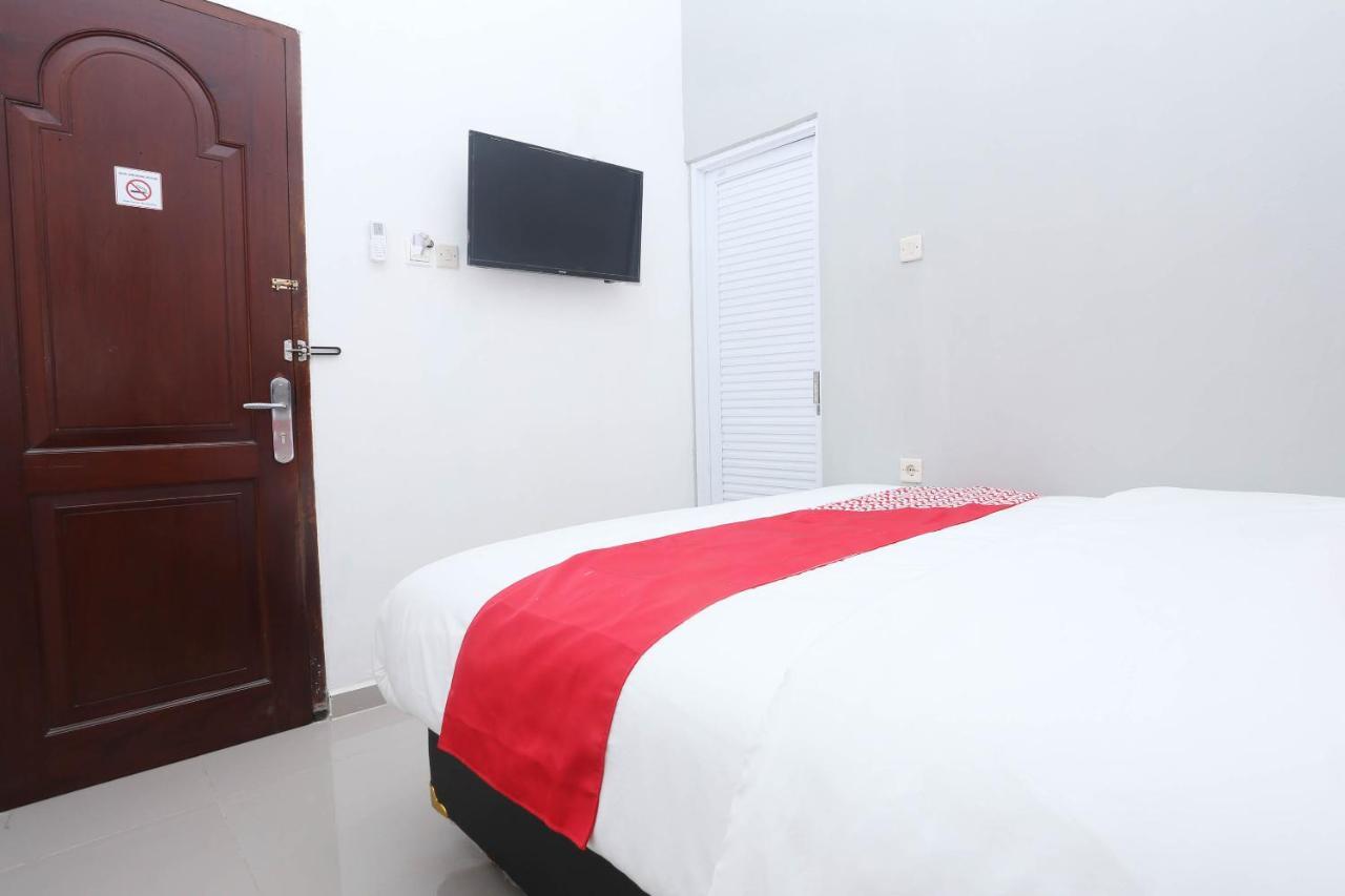 Safara Guesthouse Syariah Семаранг Екстер'єр фото